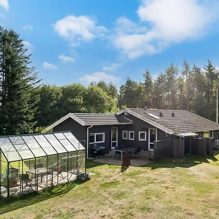 Ferienhaus Fritzy - 1-5km From The Sea By Interhome